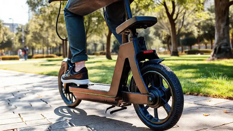 Una silla eléctrica en el parque
