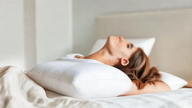 Almohada adaptable ofrece confort personalizado y relajación