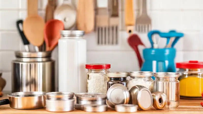 Herramientas de cocina y seguridad visuales