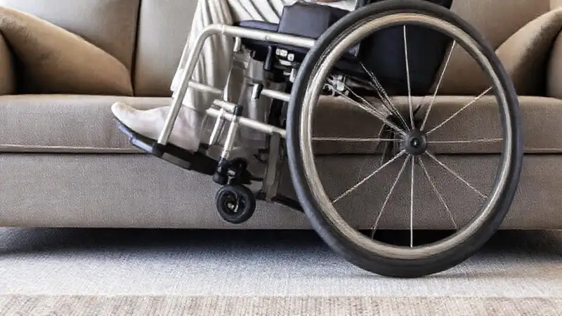 Silla de ruedas ergonómica ofrece confort y soporte