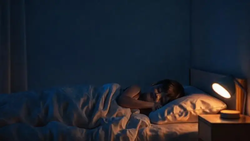 La luz tenue ilumina un sueño tranquilo